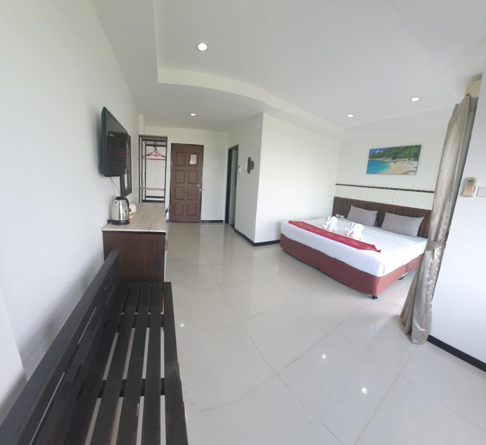 At Home Hotel Patong Εξωτερικό φωτογραφία