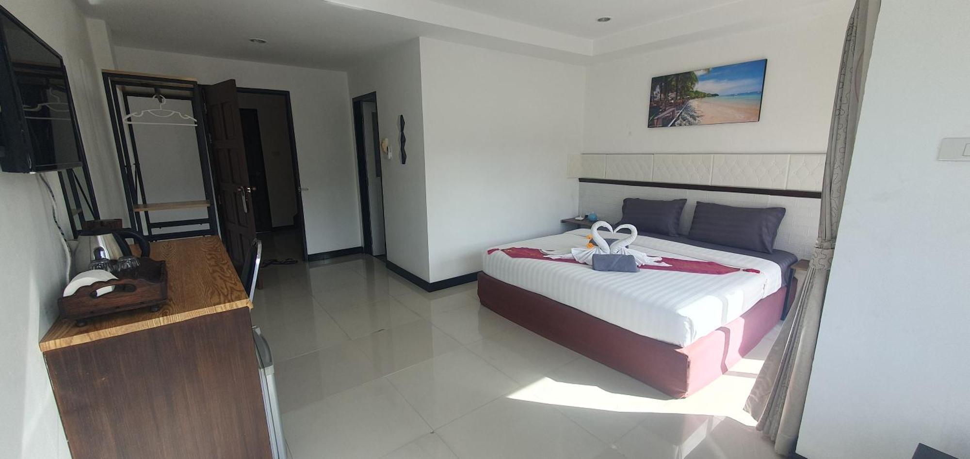 At Home Hotel Patong Εξωτερικό φωτογραφία