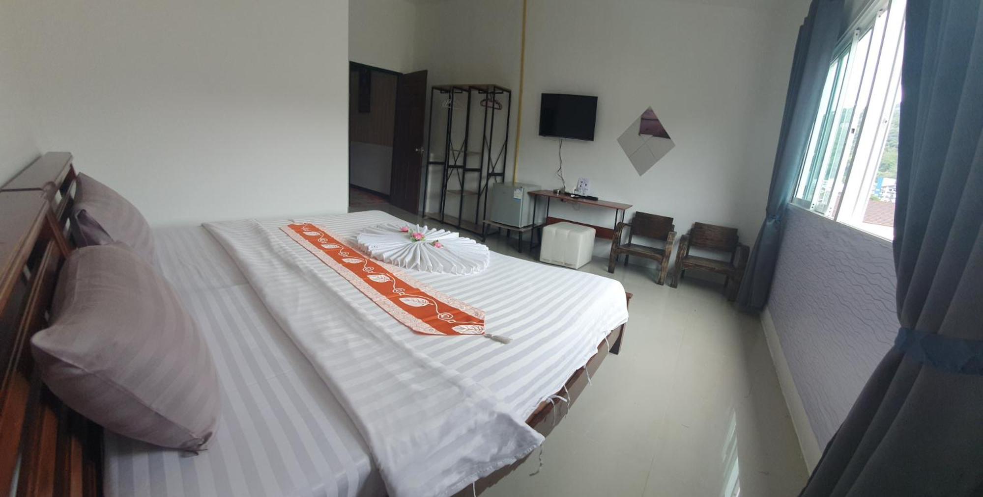 At Home Hotel Patong Εξωτερικό φωτογραφία