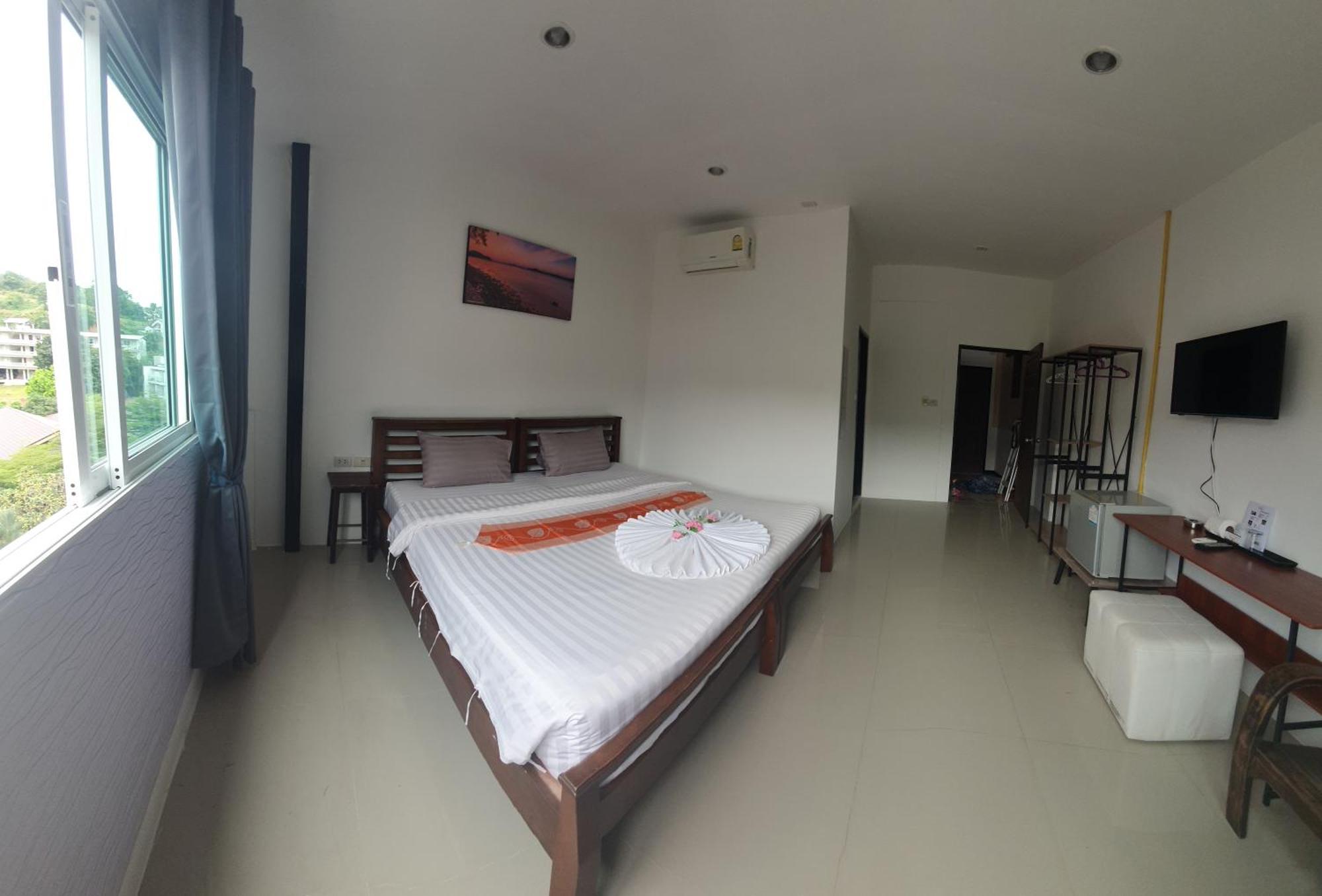 At Home Hotel Patong Εξωτερικό φωτογραφία