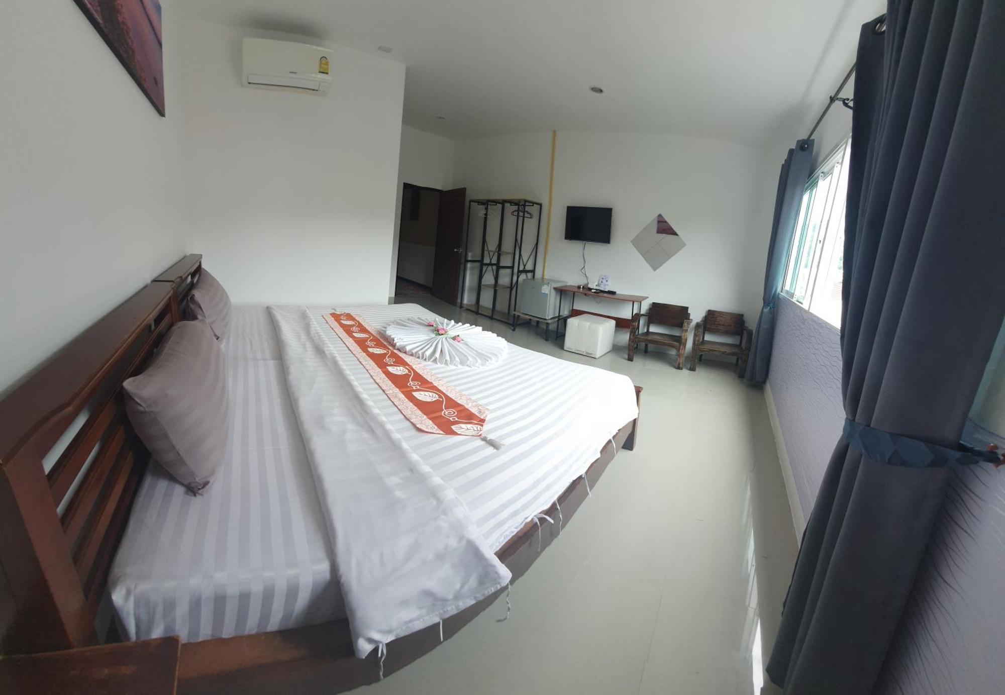 At Home Hotel Patong Εξωτερικό φωτογραφία